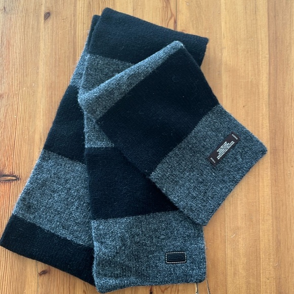 Brand New Coach Wool Scarf, Black and Gray - Picture 1 of 2